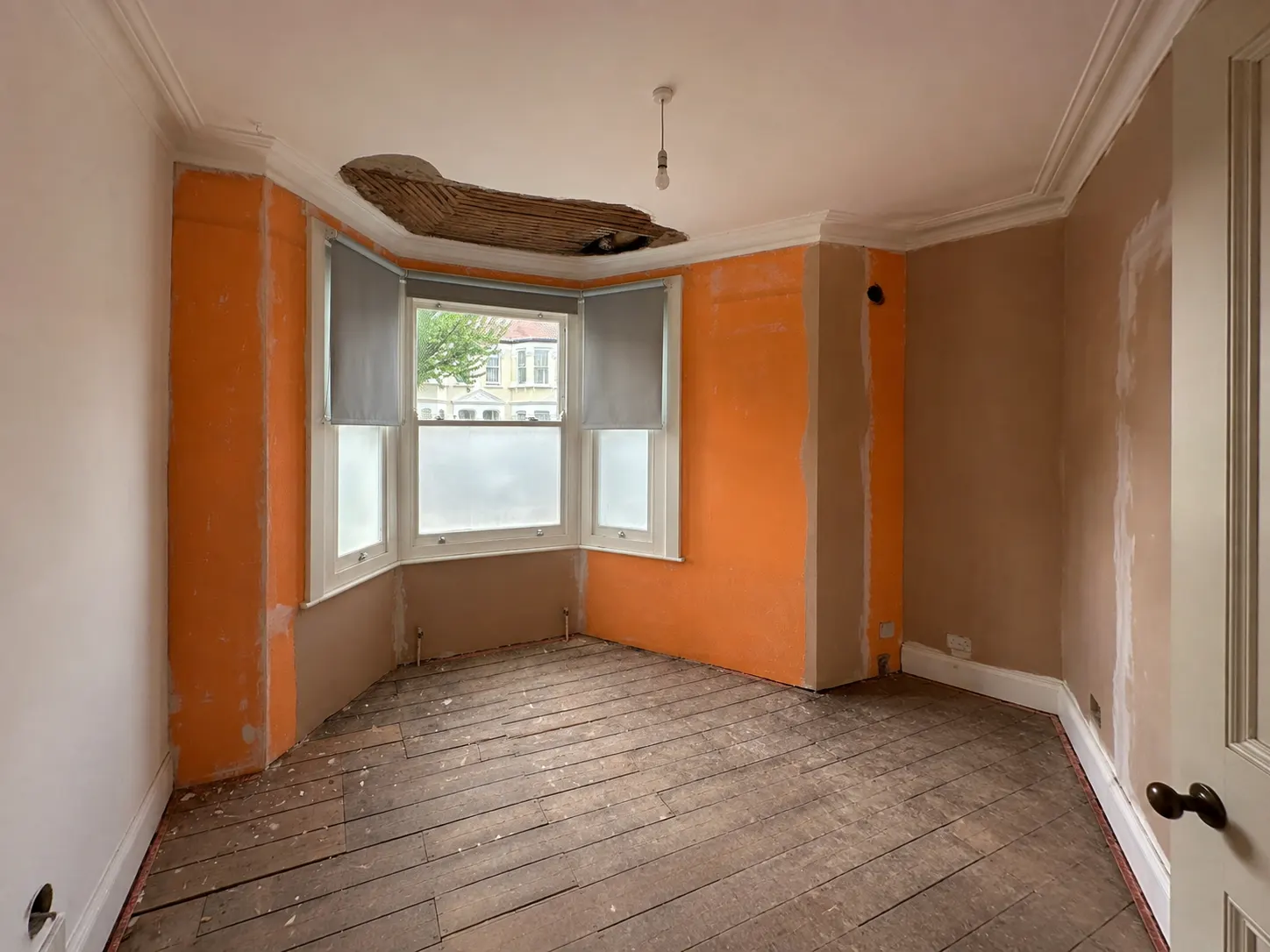 Living space 3 before renovation